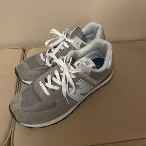 Nearly New- New Balance 574- Women’s Size 9